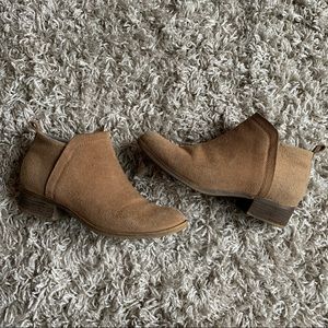 TOMS Deia Bootie Toffee Suede/Wool